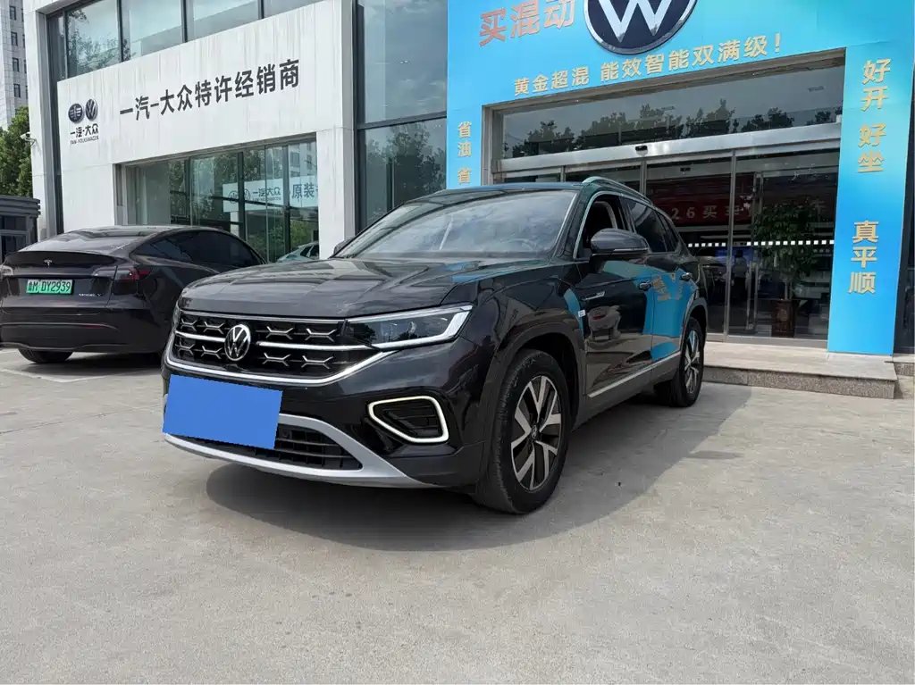 Volkswagen Tayron 2023 — фото 1 из 5