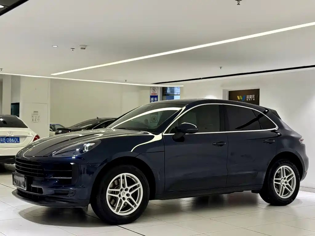 Porsche Macan 2019 — фото 1 из 5