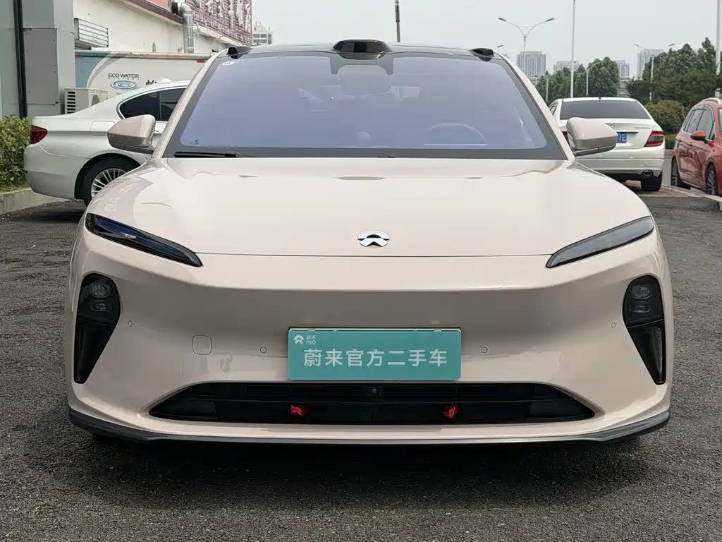 NIO ET5 2024 — фото 1 из 5