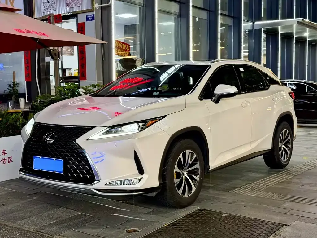 Lexus RX 2021 — фото 1 из 5