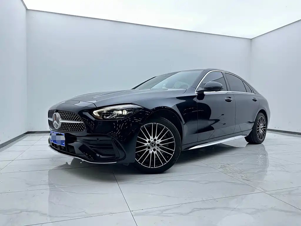Mercedes-Benz C-Class 2025