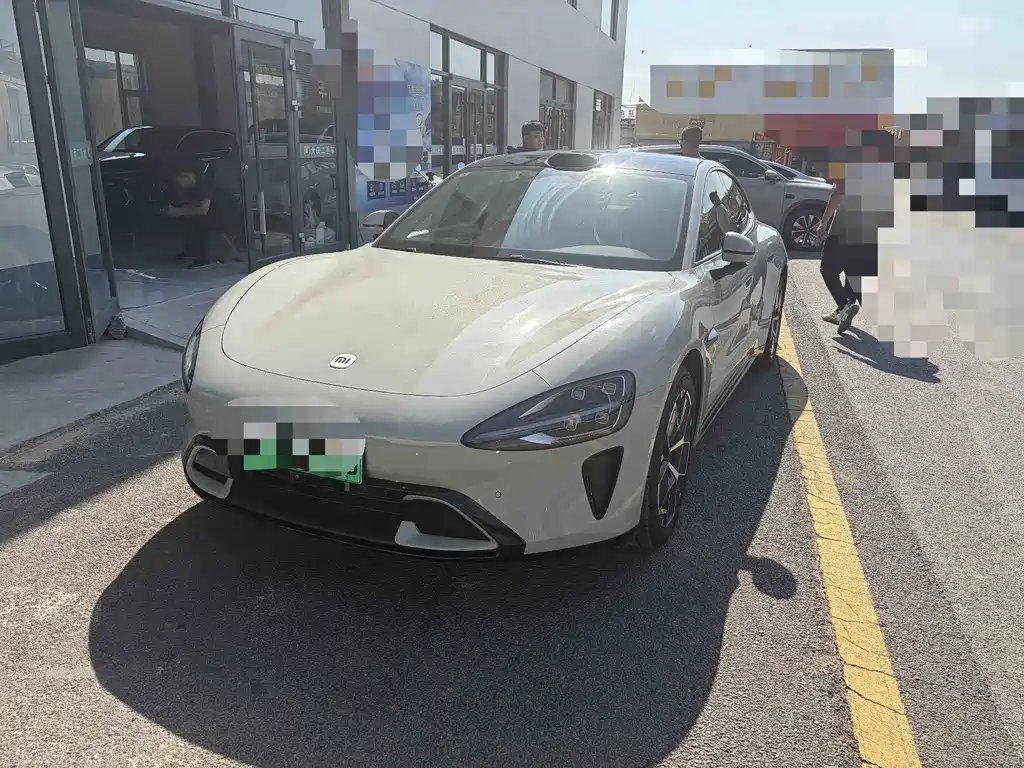 Xiaomi SU7 2025
