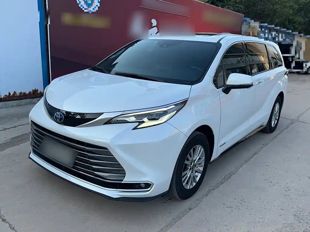 Toyota Sienna 2022
