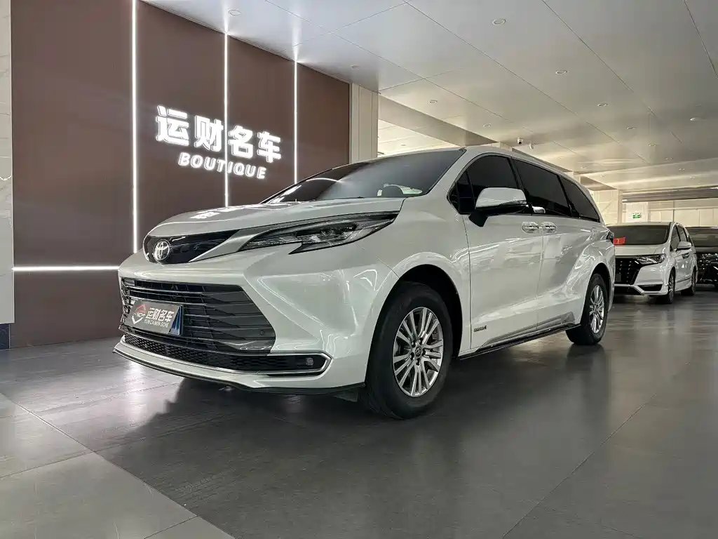 Toyota Sienna 2022