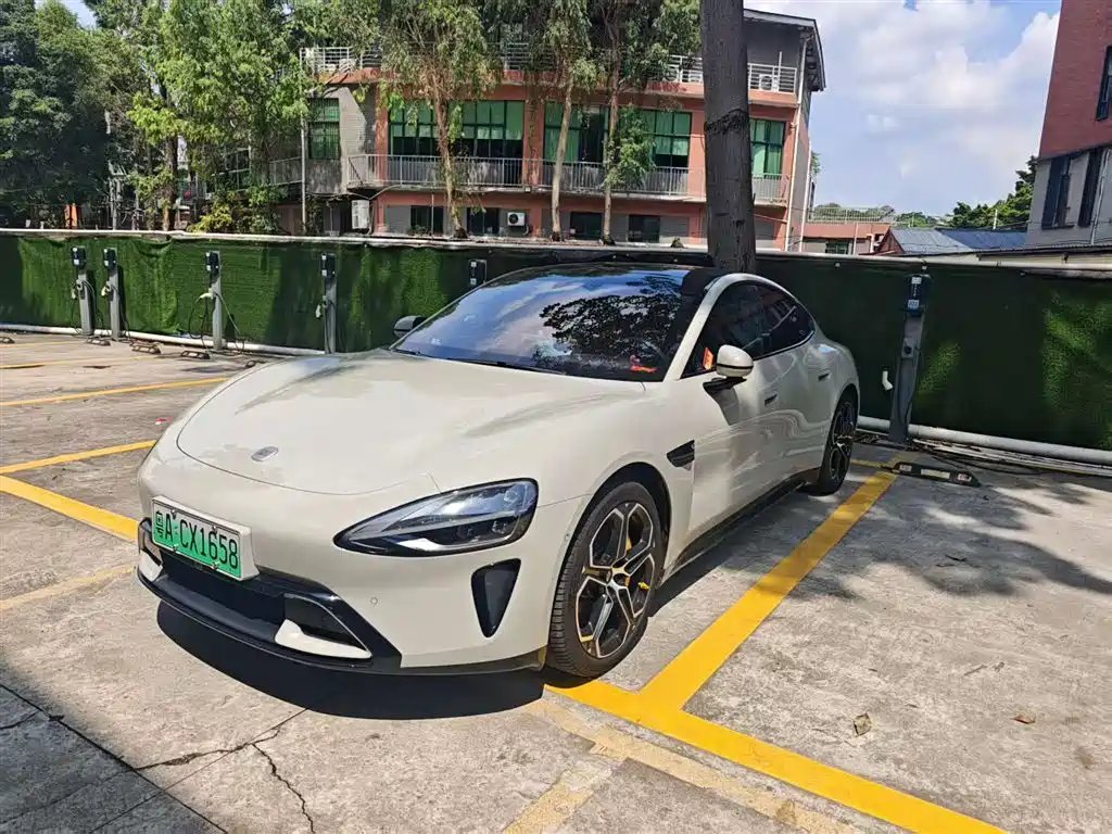 Xiaomi SU7 2025