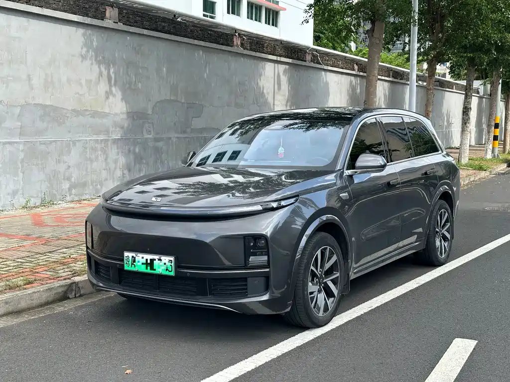 Li Auto Li L8 2023