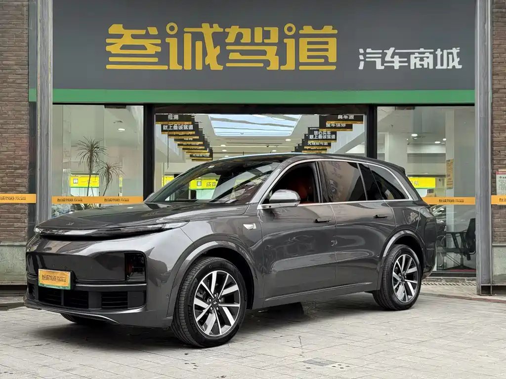 Li Auto Li L8 2023