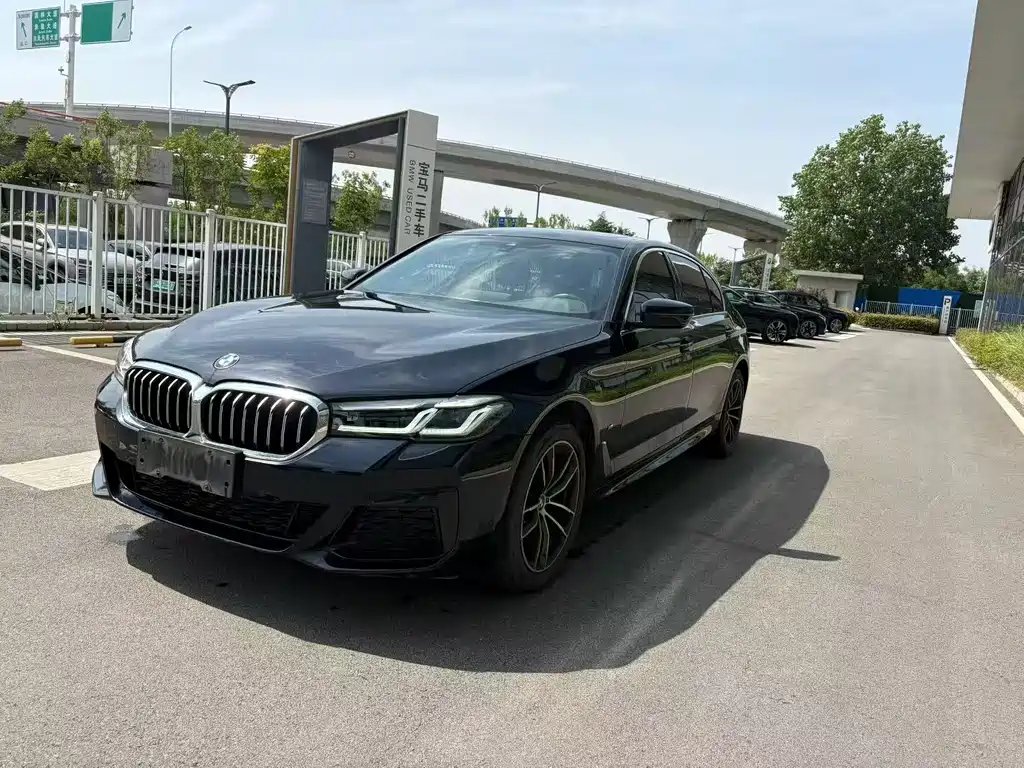 BMW 5 Series 2023