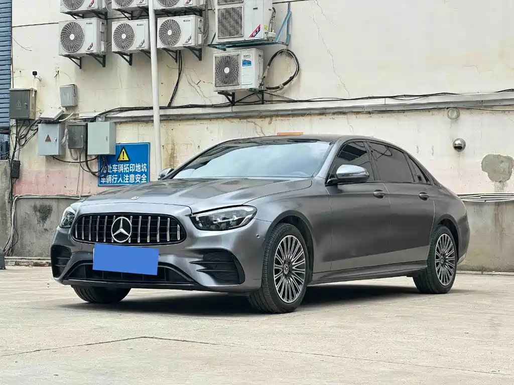 Mercedes-Benz E-Class 2023
