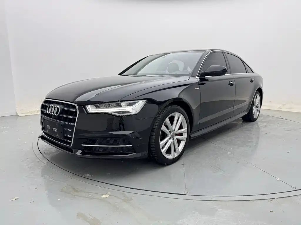 Audi A6L 2018 — фото 1 из 5