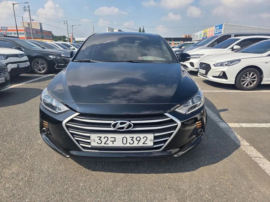 Hyundai AVANTE 2016