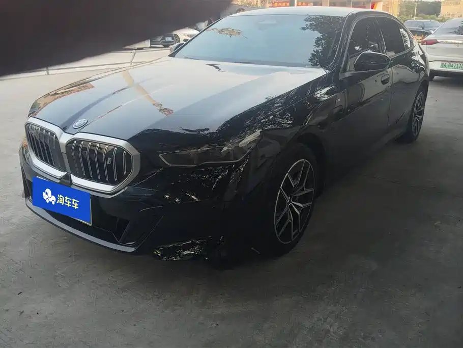 BMW i5 2025 — фото 1 из 5