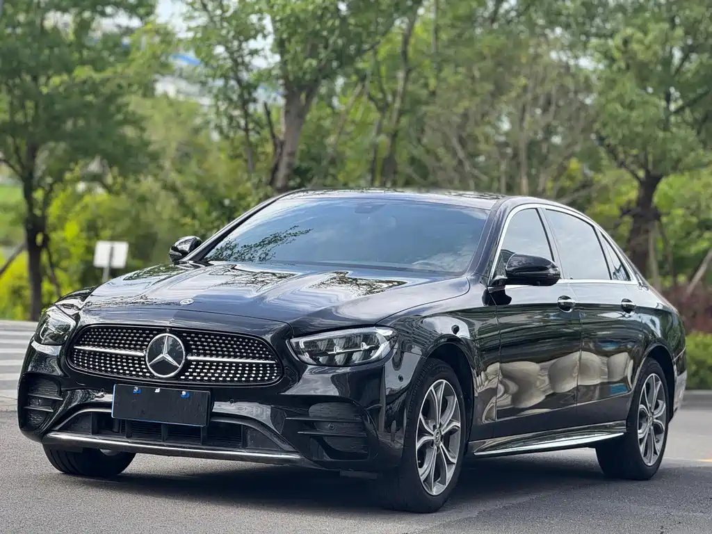 Mercedes-Benz E-Class 2023