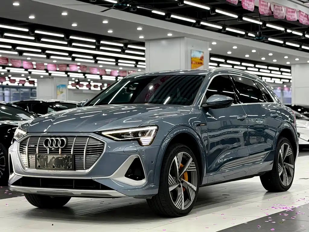 Audi e-tron 2021