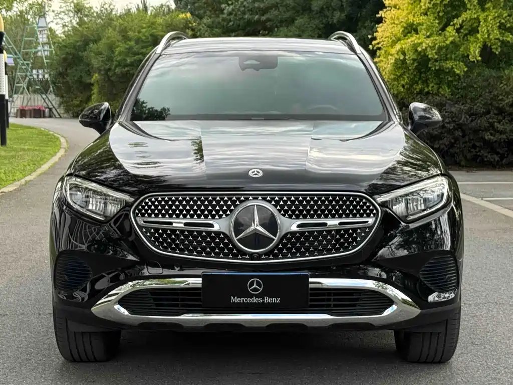 Mercedes-Benz GLC 2023