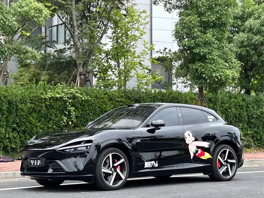 Xiaomi XiaomiYU7 2025 — фото 1 из 5