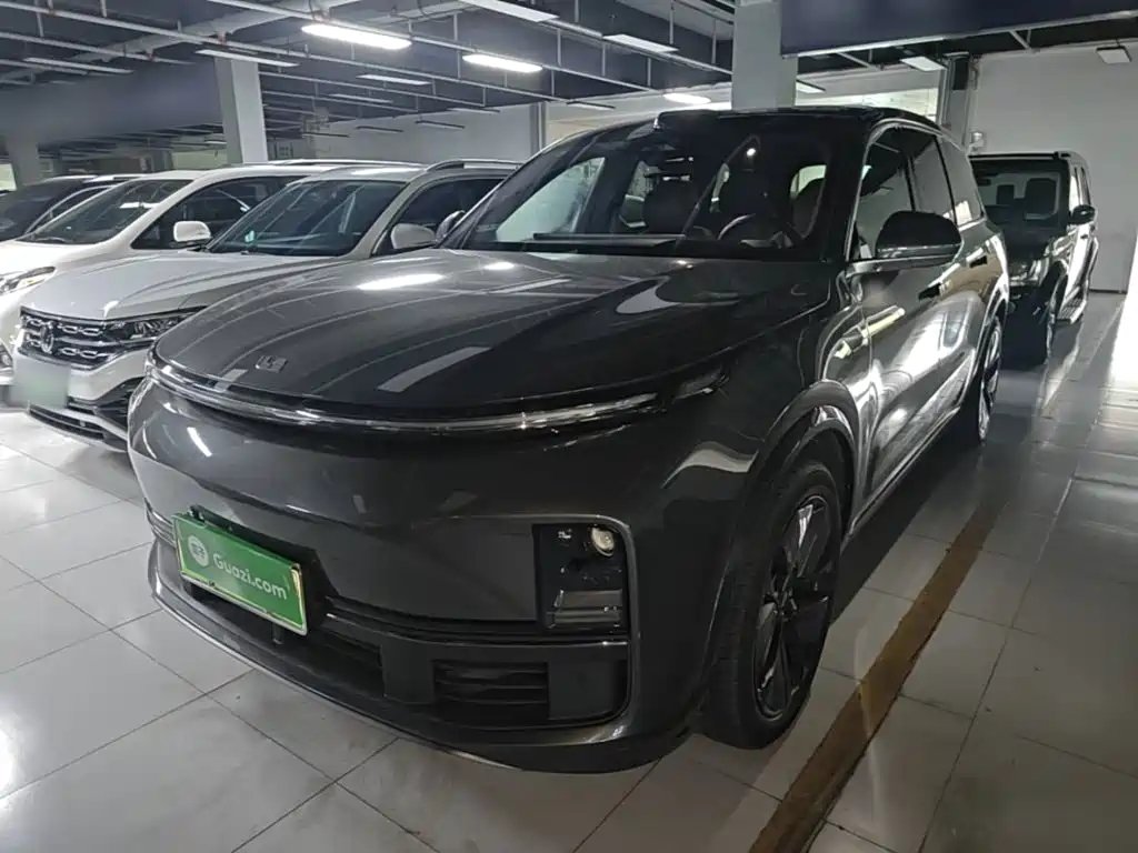 Li Auto Li L9 2024 — фото 1 из 5