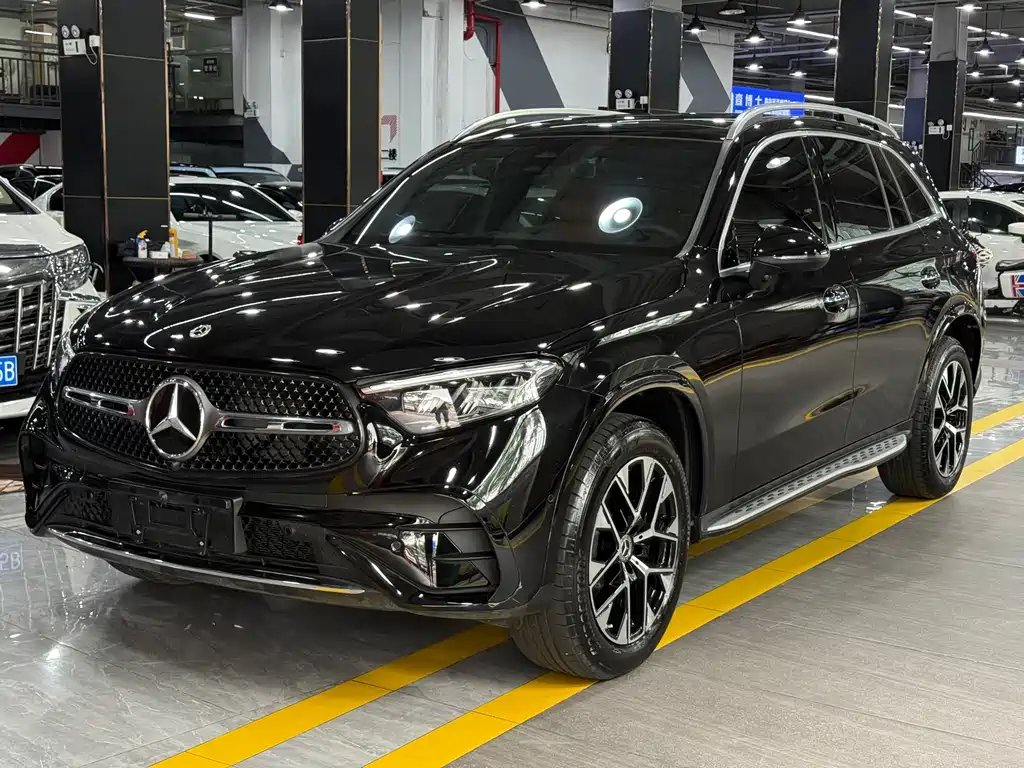 Mercedes-Benz GLC 2024 — фото 1 из 5