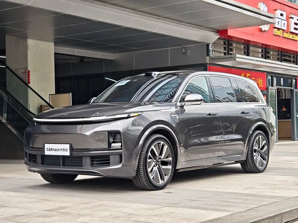 Li Auto Li L9 2024 — фото 1 из 5