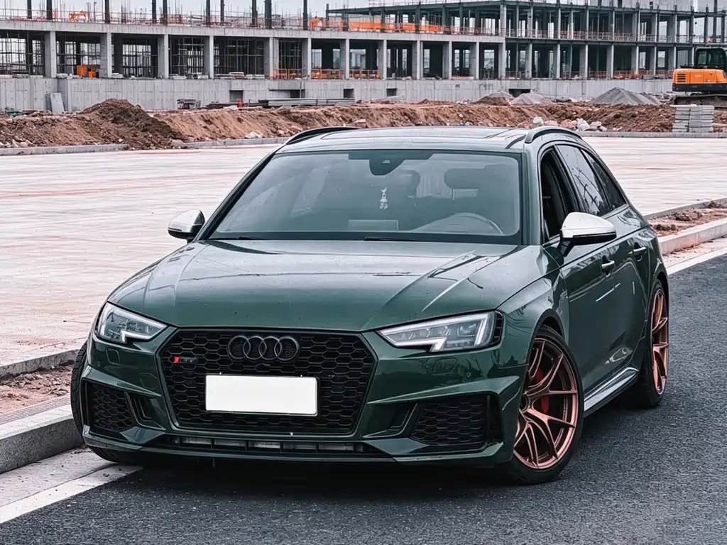 Audi RS 4 2019 — фото 1 из 5