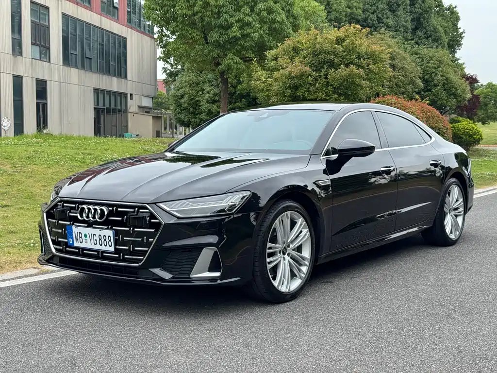 Audi A7L 2025