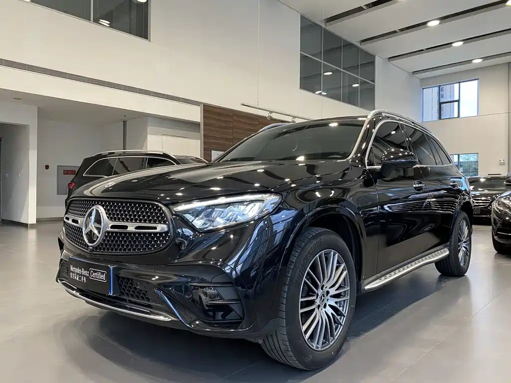 Mercedes-Benz GLC 2023