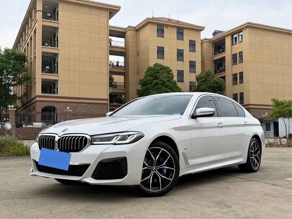 BMW 5 Series 2024