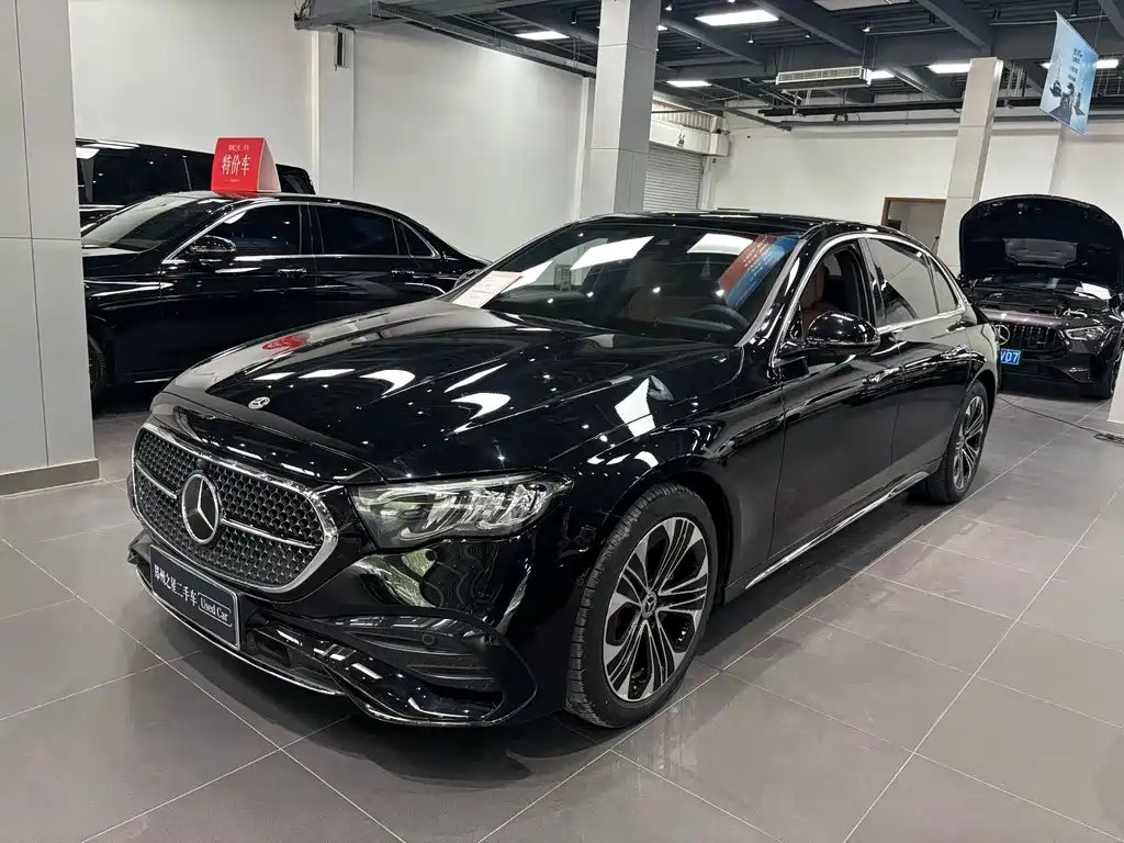 Mercedes-Benz E-Class 2024