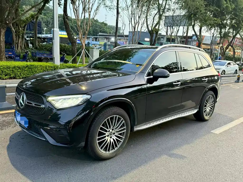 Mercedes-Benz GLC 2025