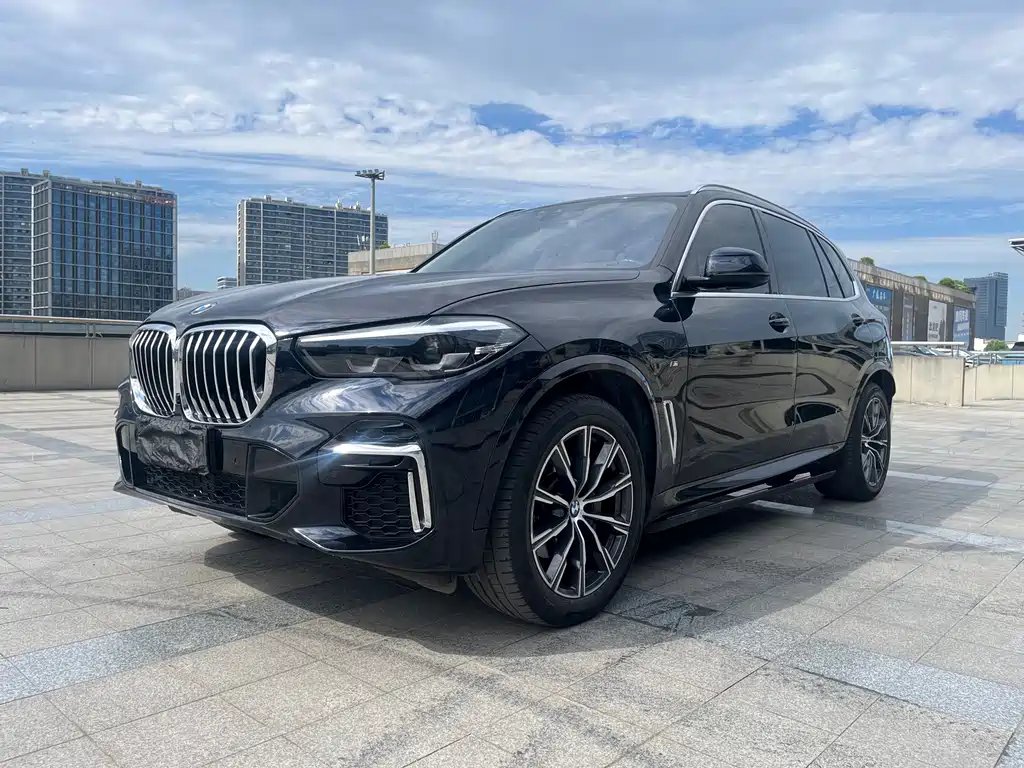 BMW X5 2022 — фото 1 из 5