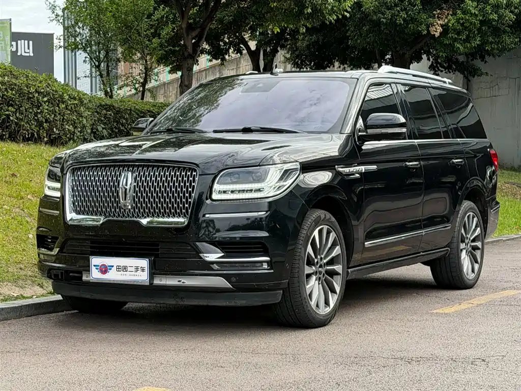 Lincoln Navigator 2020 — фото 1 из 5