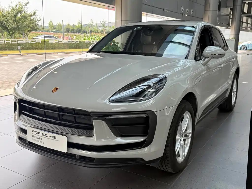 Porsche Macan 2023 — фото 1 из 5