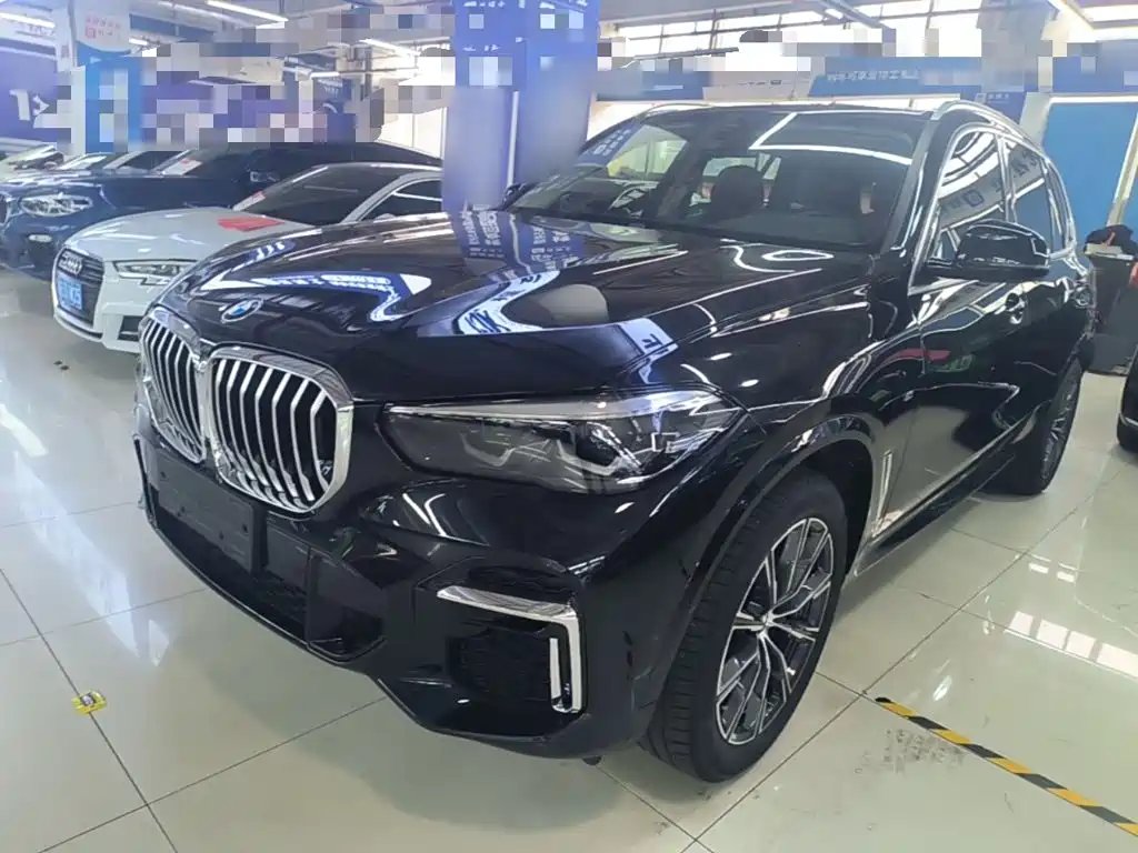 BMW X5 2023 — фото 1 из 5