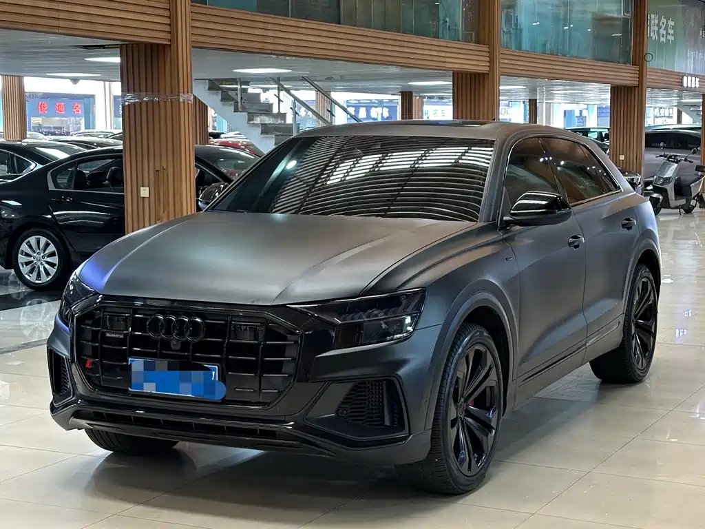 Audi Q8 2020 — фото 1 из 5