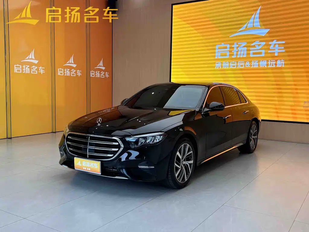 Mercedes-Benz E-Class 2025 — фото 1 из 5