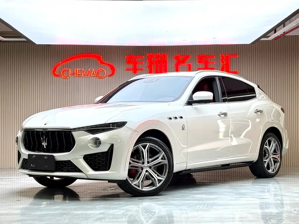 Maserati Levante 2022 — фото 1 из 5