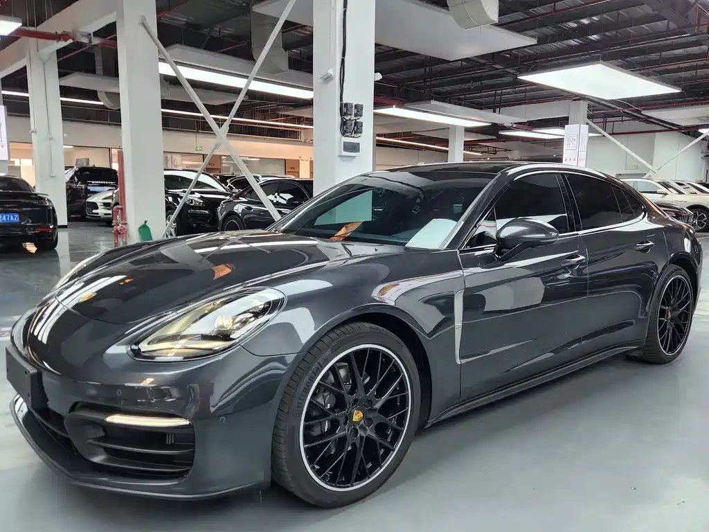 Porsche Panamera 2021 — фото 1 из 5