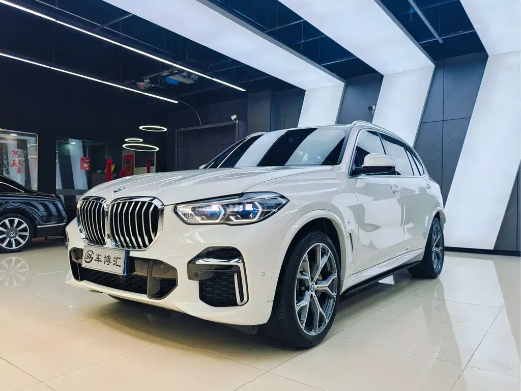 BMW X5 2023 — фото 1 из 5
