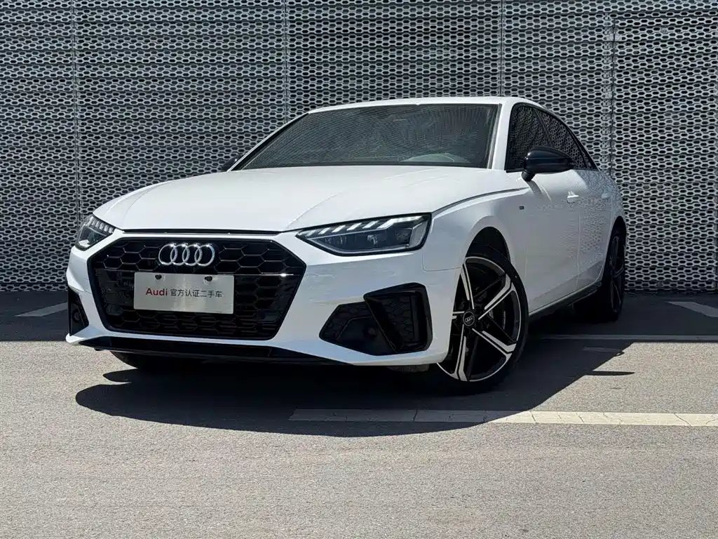 Audi A4L 2024 — фото 1 из 5