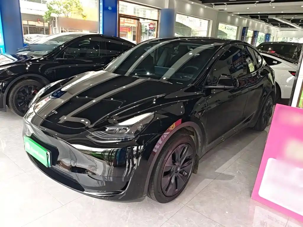 Tesla Model Y 2023 — фото 1 из 5