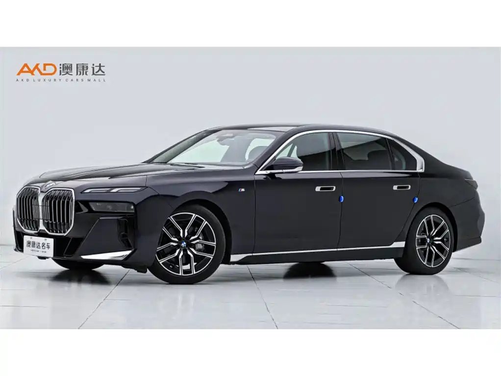 BMW 7 Series 2024 — фото 1 из 5