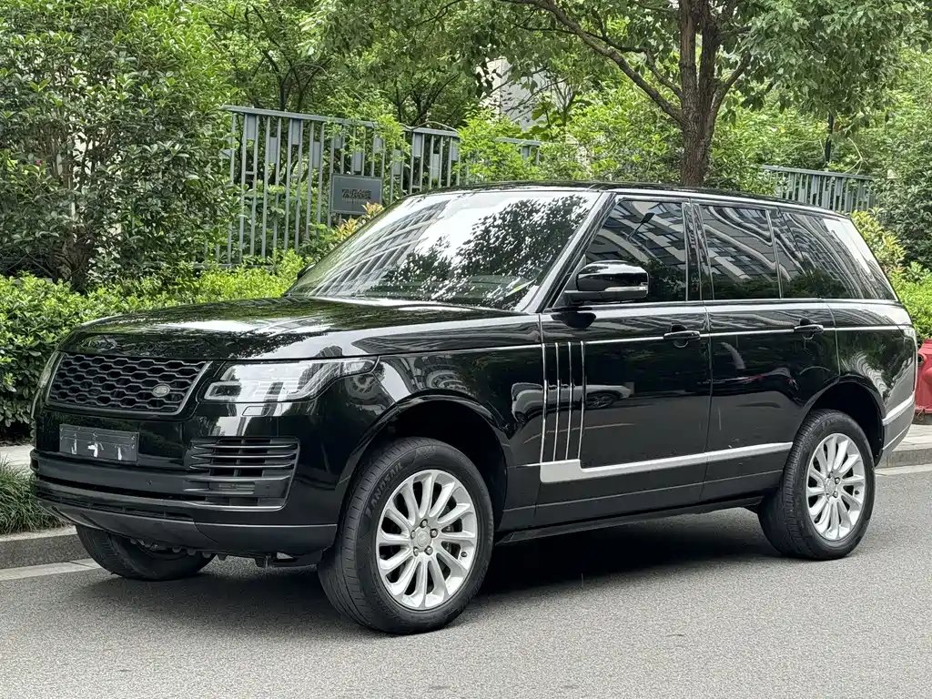 Land Rover Range Rover 2018 — фото 1 из 5