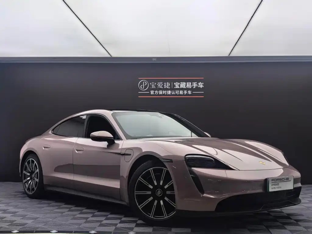 Porsche Taycan 2022 — фото 1 из 5