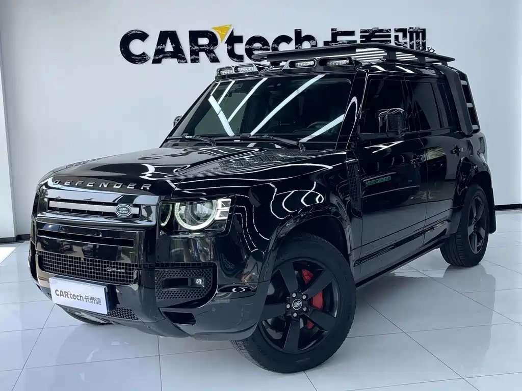 Land Rover Defender 2022 — фото 1 из 5