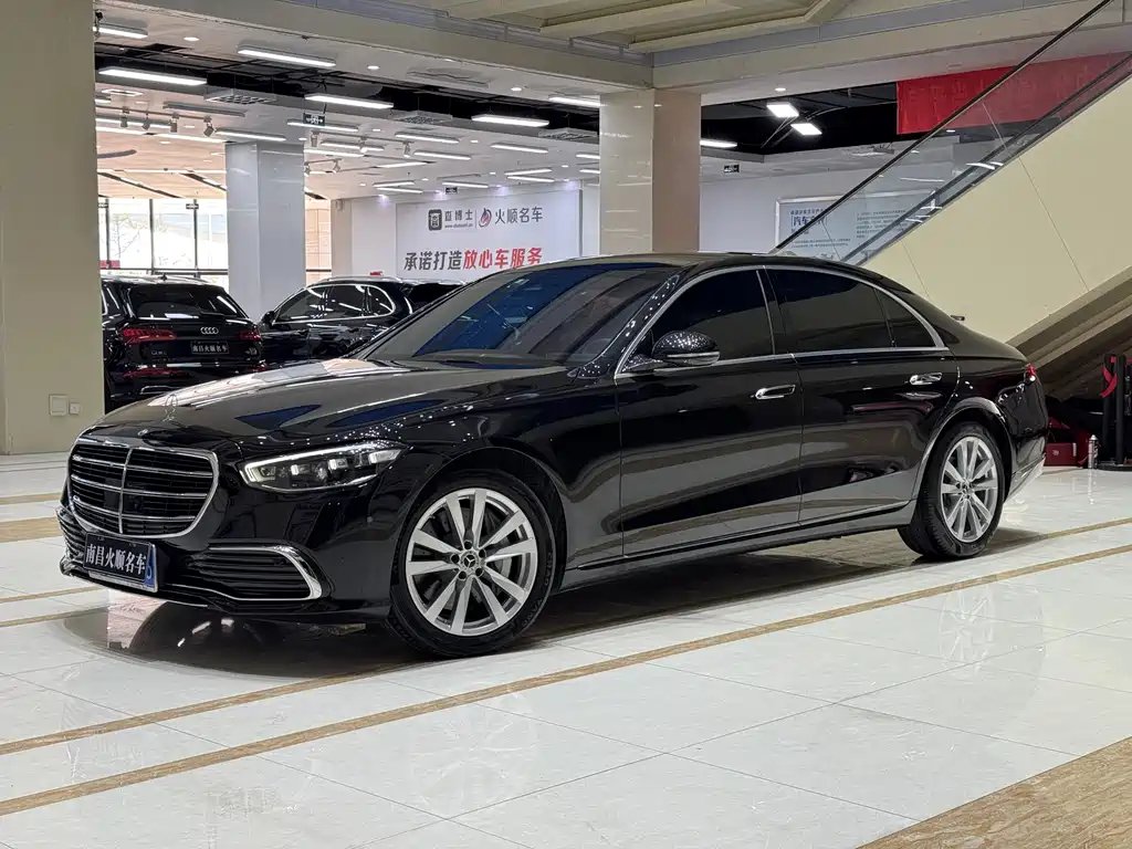 Mercedes-Benz S-Class 2024 — фото 1 из 5