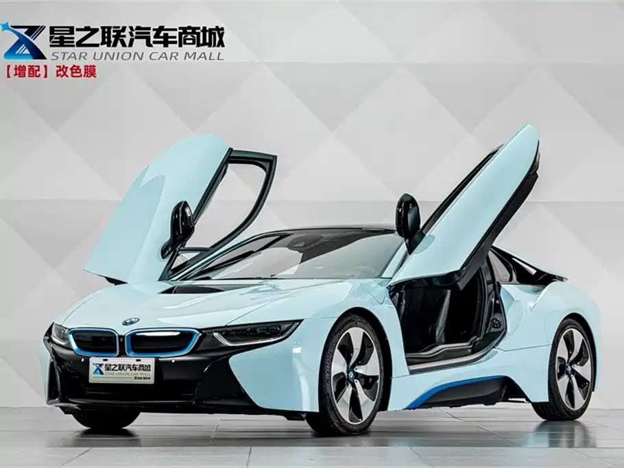 BMW i8 2019 — фото 1 из 5
