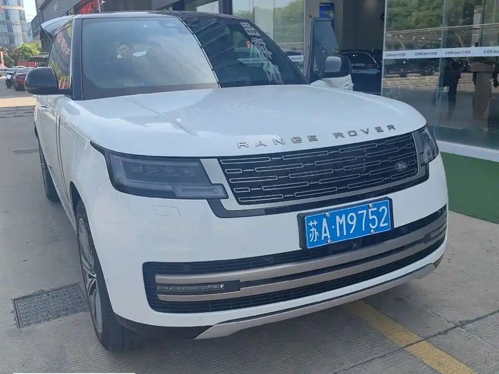 Land Rover Range Rover 2024 — фото 1 из 5