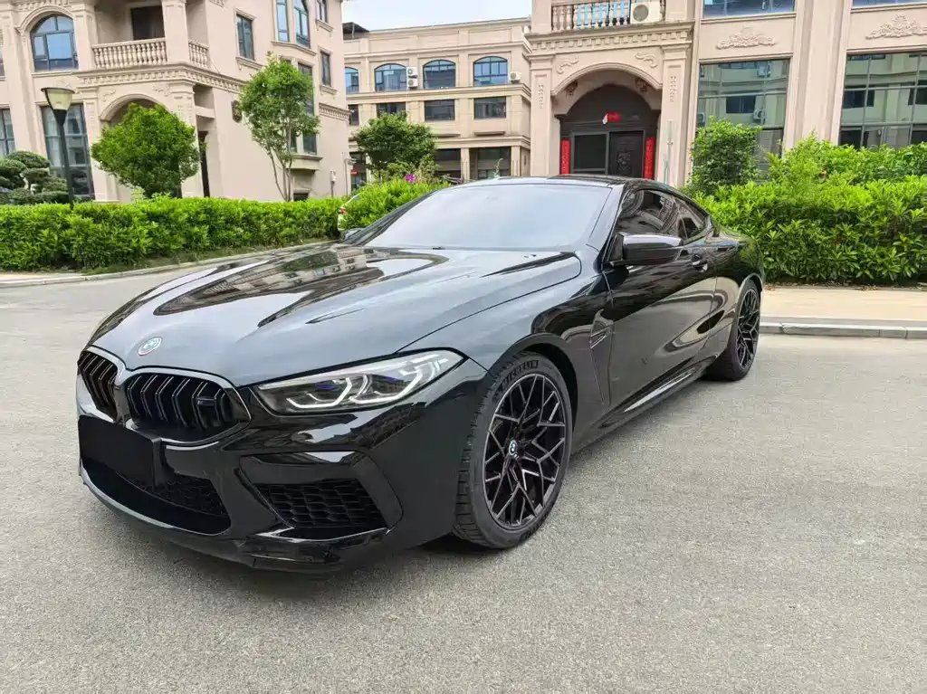 BMW M8 2023 — фото 1 из 5