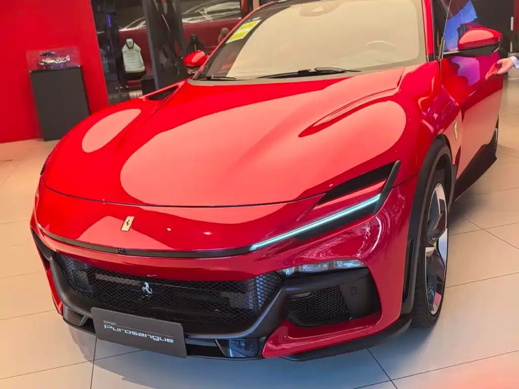 Ferrari Purosangue 0