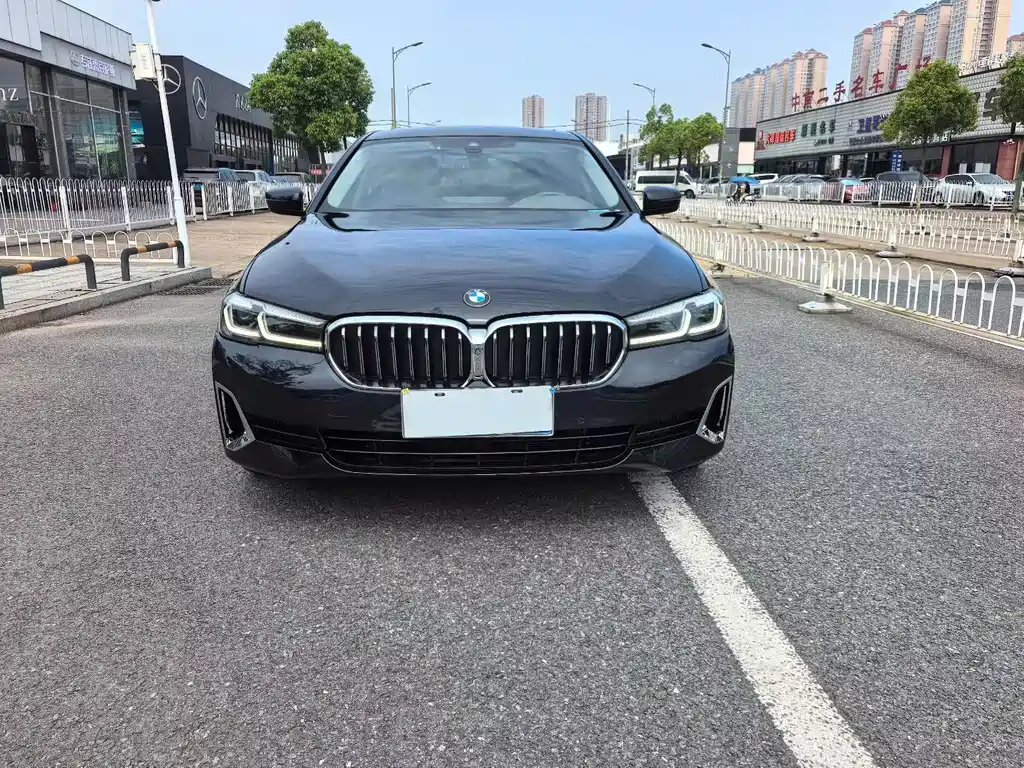 BMW 5 Series 2021